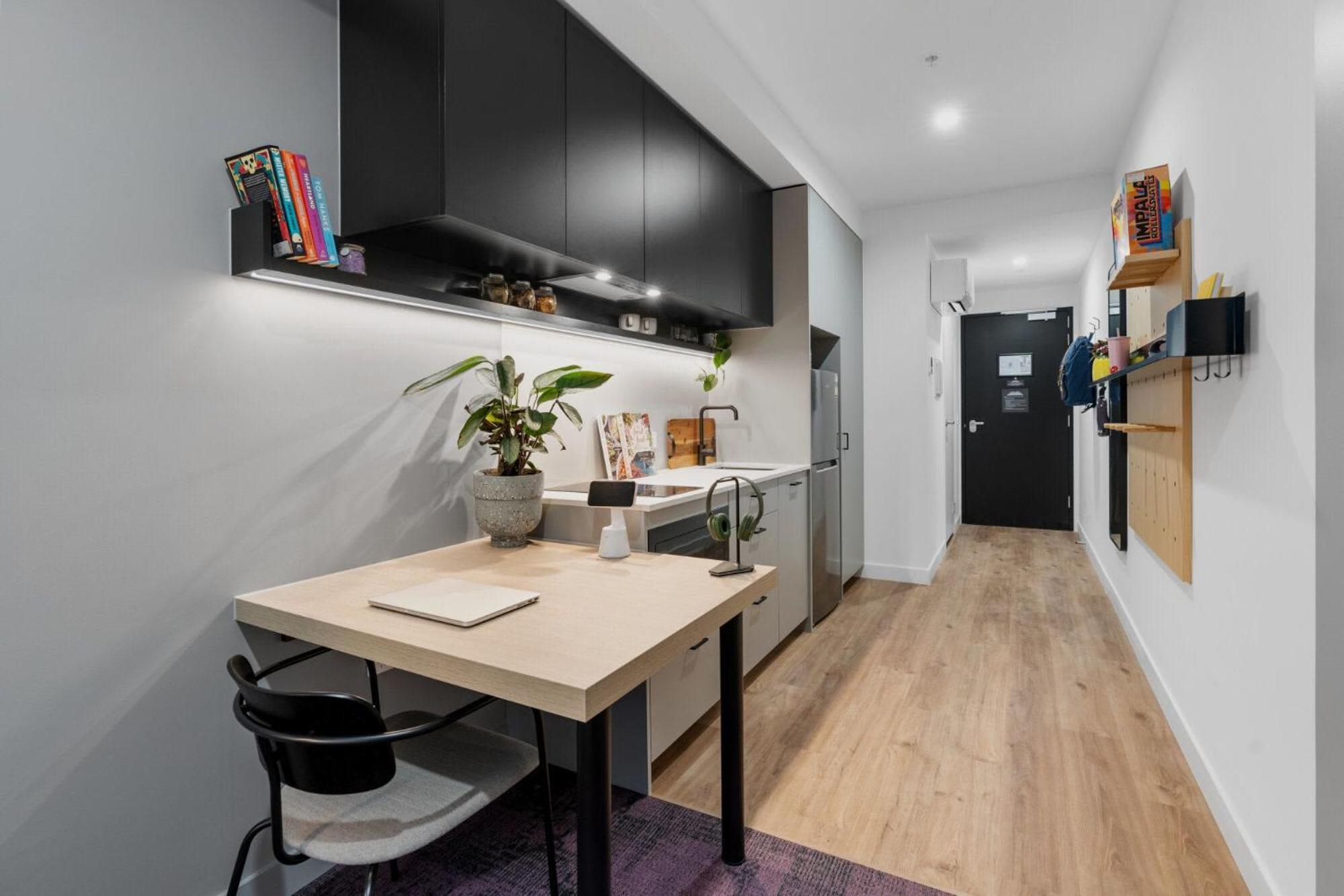 For Students Only - Prime Living At Victoria Market In * Melbourne