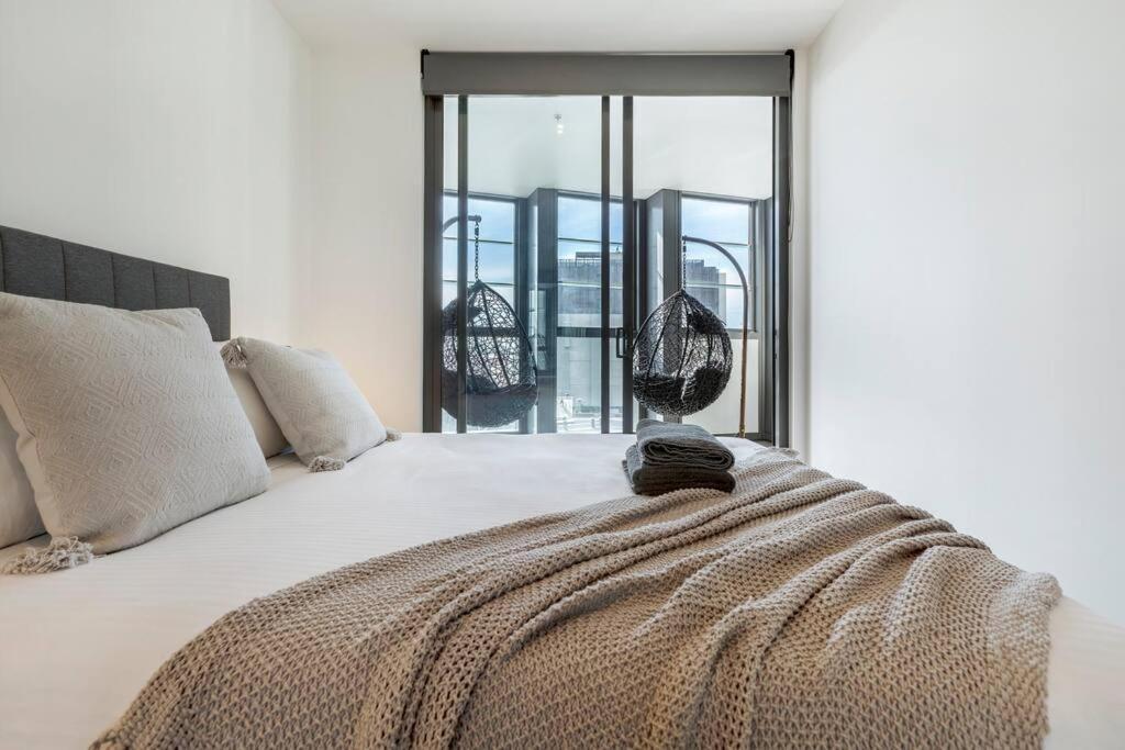 Lovely 1 Bedroom With Free Parking On Premises - 00209 Apartment