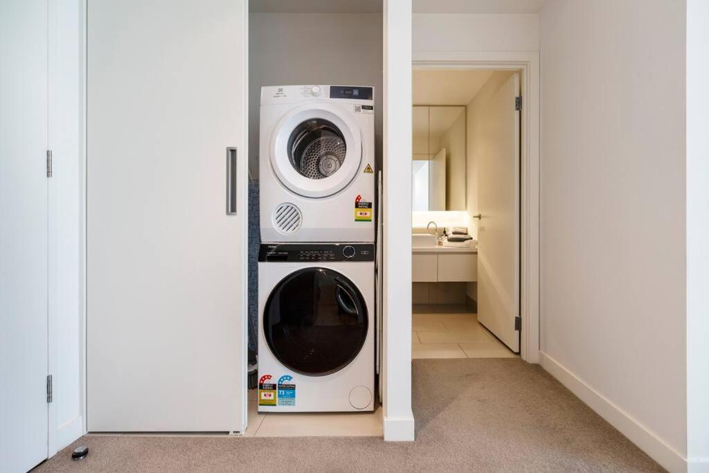Apartment Lovely 1 Bedroom With Free Parking On Premises - 00209 Melbourne