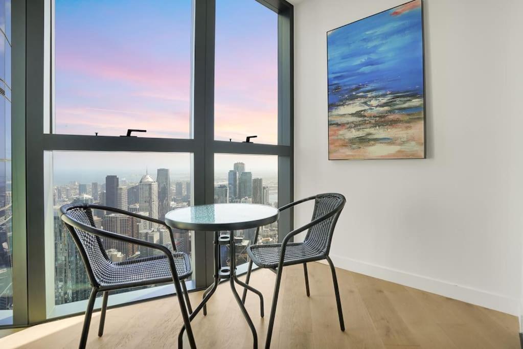 Cloud Living-highest 1 Bed Apt In Mel Cbd 1b1b1car *