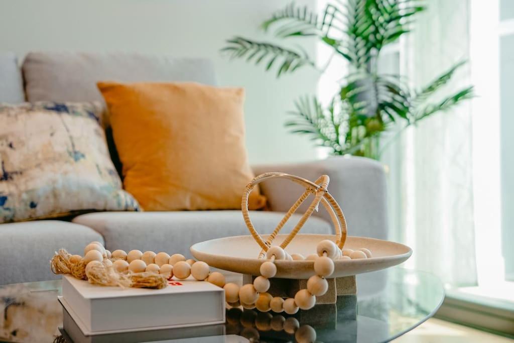 Apartment Cloud Living-highest 1 Bed Apt In Mel Cbd 1b1b1car