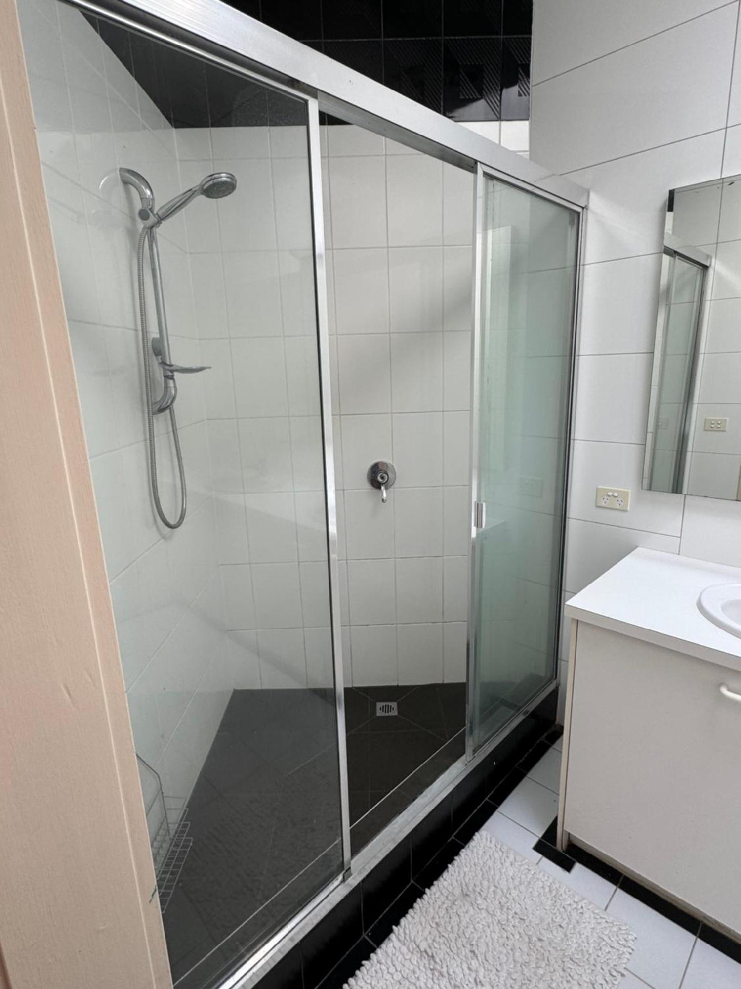 Bentleighs Magnificent Beautifully Renovated And Extended 1920s Period Family Home. *