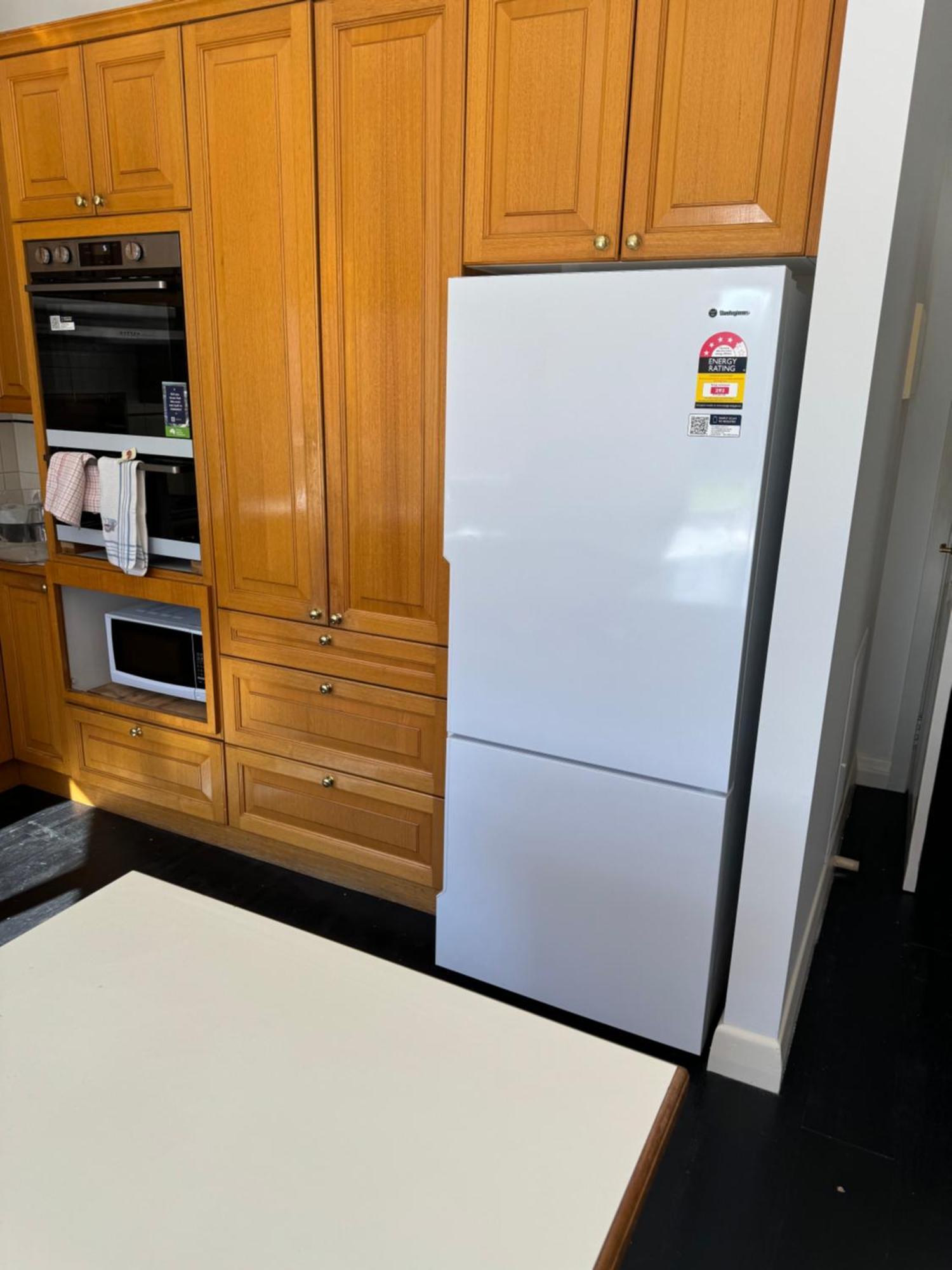 Guest house Bentleighs Magnificent Beautifully Renovated And Extended 1920s Period Family Home. *