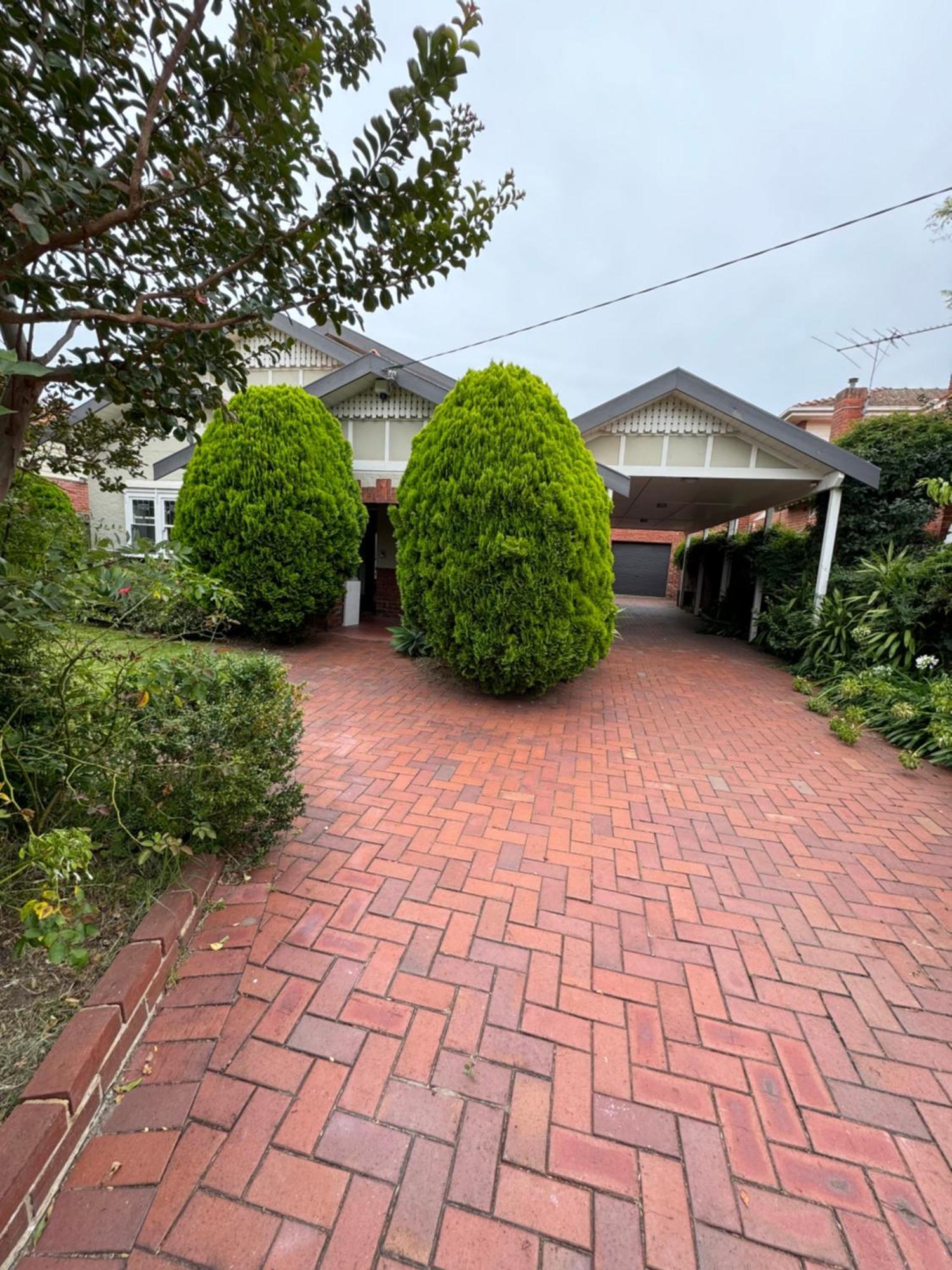 Bentleighs Magnificent Beautifully Renovated And Extended 1920s Period Family Home. Guest house Melbourne