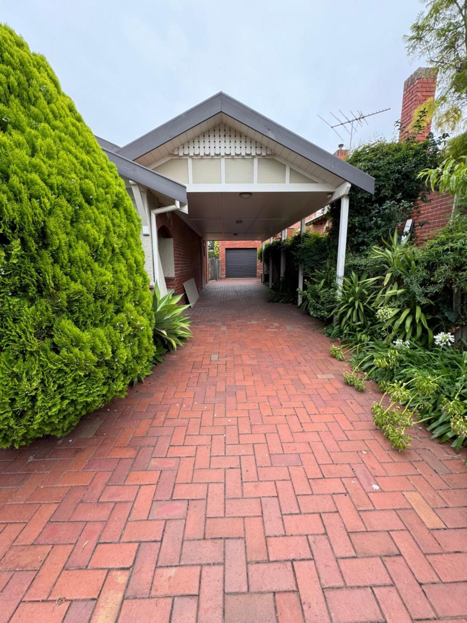 Bentleighs Magnificent Beautifully Renovated And Extended 1920s Period Family Home.