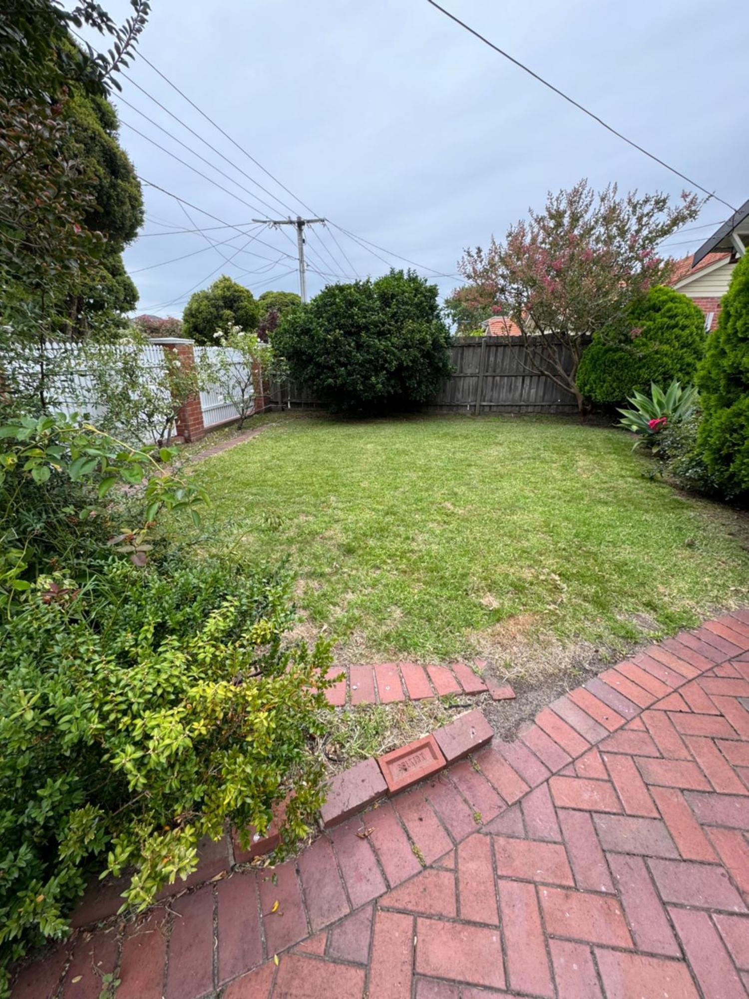 Guest house Bentleighs Magnificent Beautifully Renovated And Extended 1920s Period Family Home. *