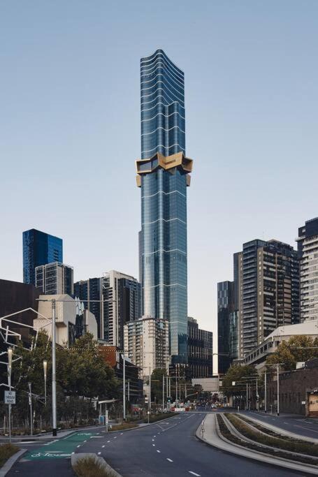 Cbd Heart｜awe- Inspiring Heights｜breathtaking View *