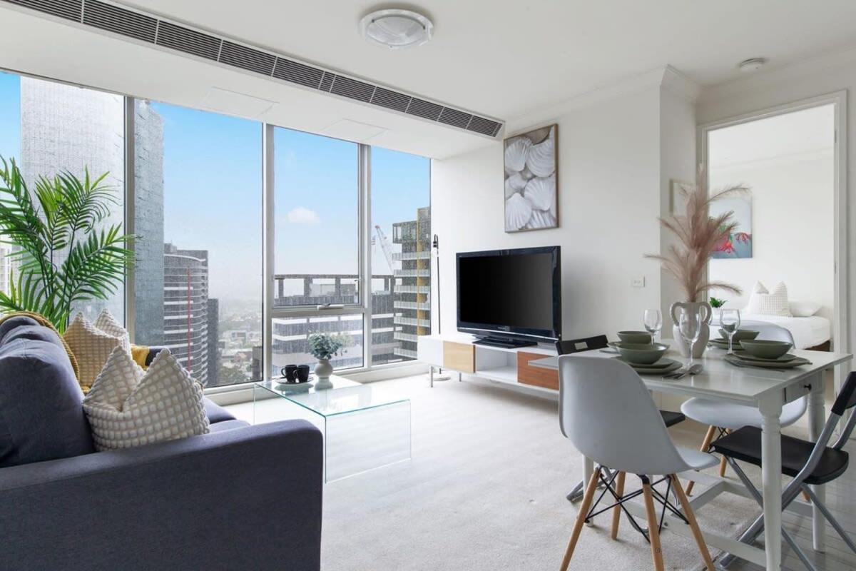 Comfy & Stylish 2br Next To Crown Views Apartment *
