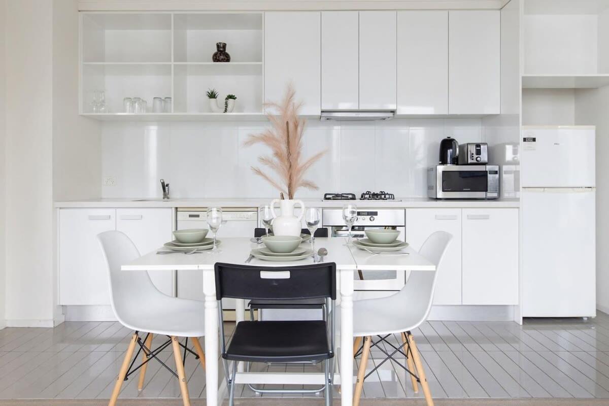 Comfy & Stylish 2br Next To Crown Views