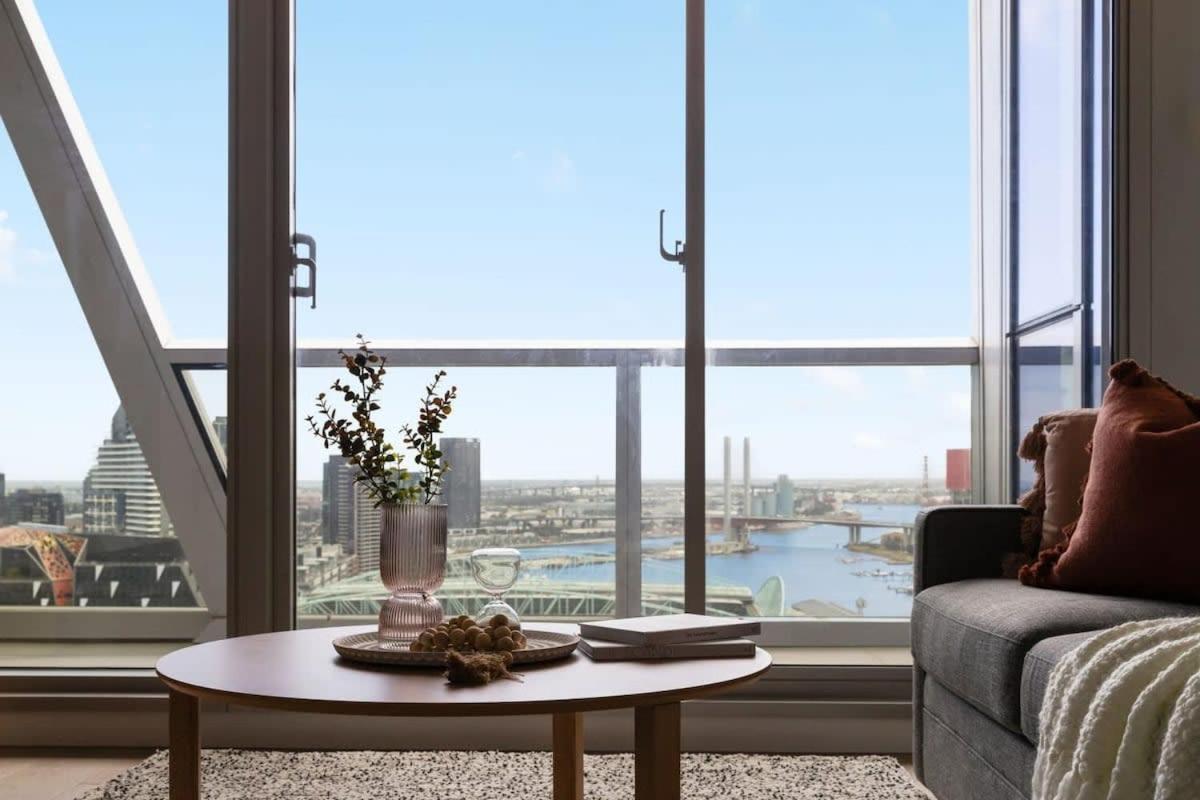 A Stylish 3br Apt With Harbour Views Free Parking Apartamento