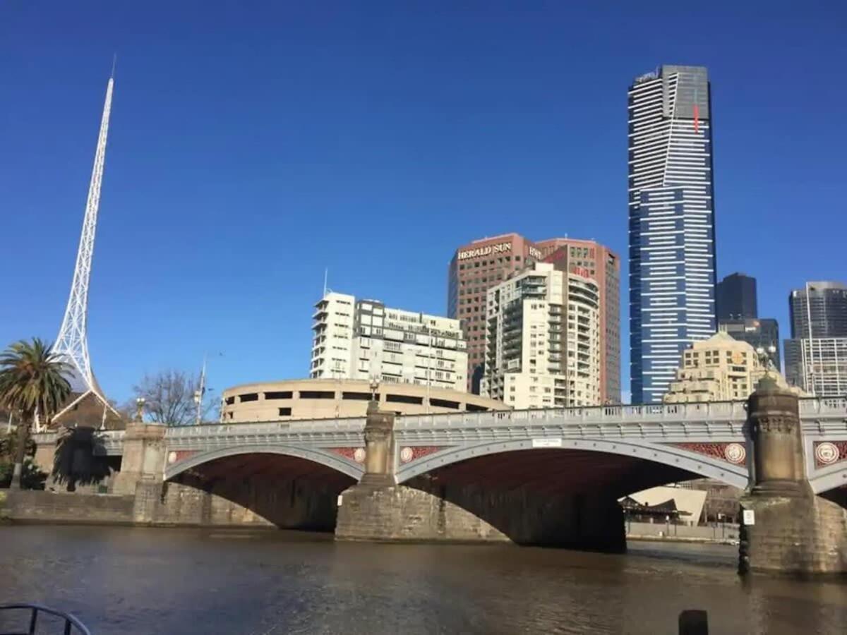 A Cozy Apt Near Grand Prix Circuit Free Parking * Melbourne