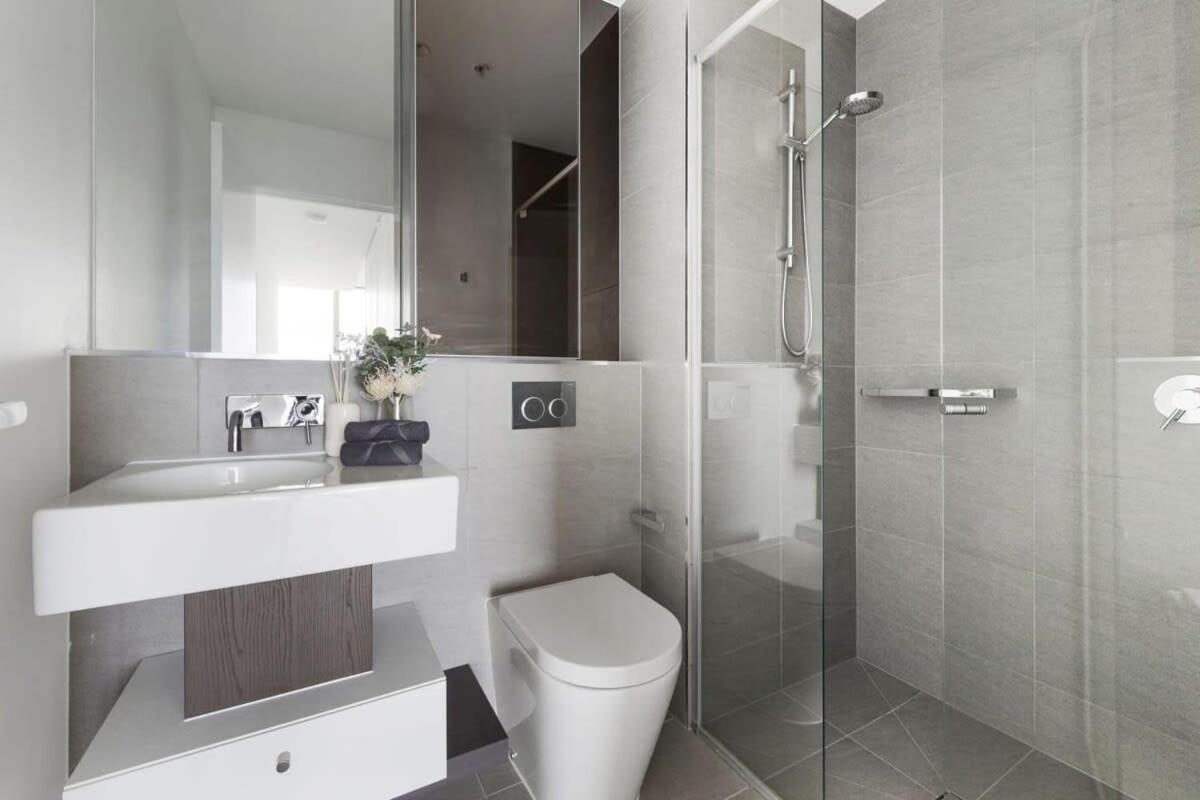 A Stylish 3br Apt With Harbour Views Free Parking Apartamento