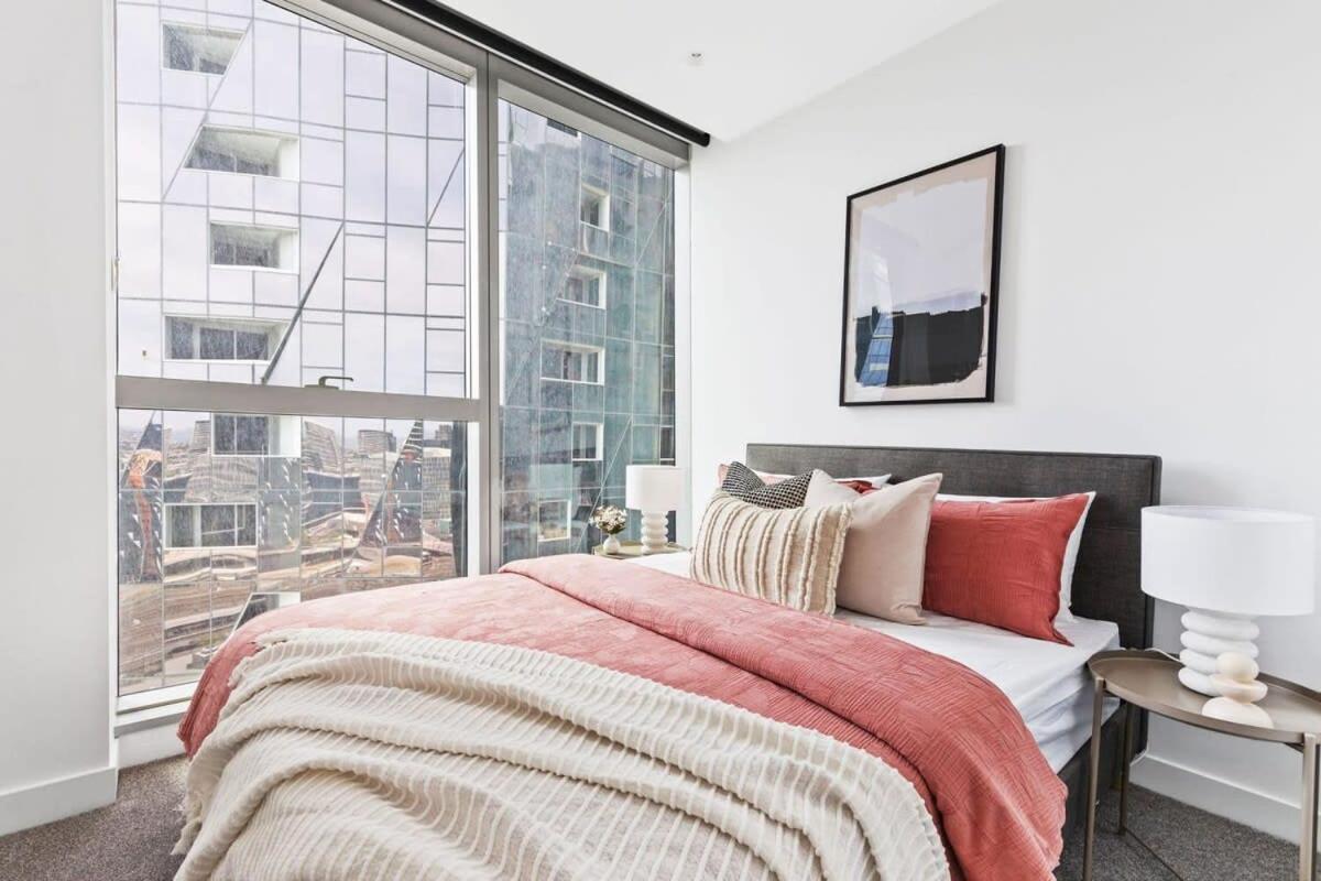 A Stylish 3br Apt With Harbour Views Free Parking Apartamento