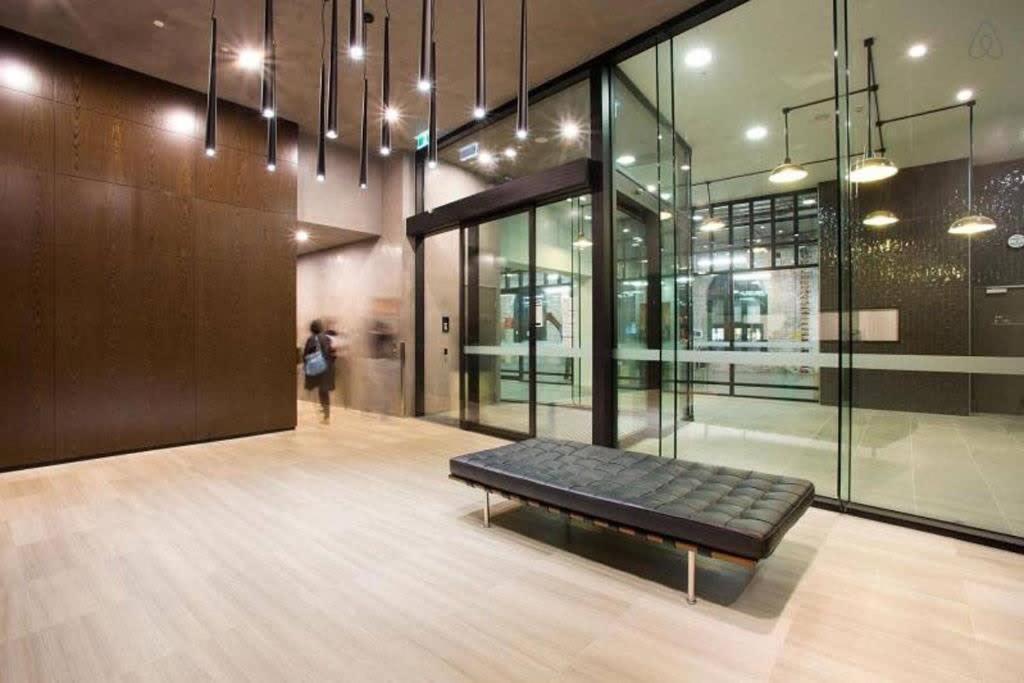 A Cozy 2br Apt Opposite Southern Cross Station * Melbourne