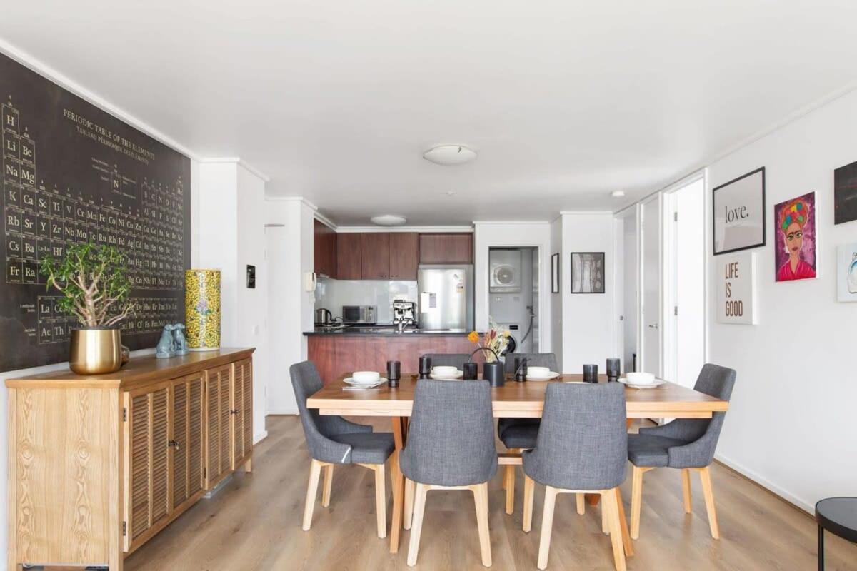 A 3br Next To Southern Cross Free Parking Apartment Melbourne