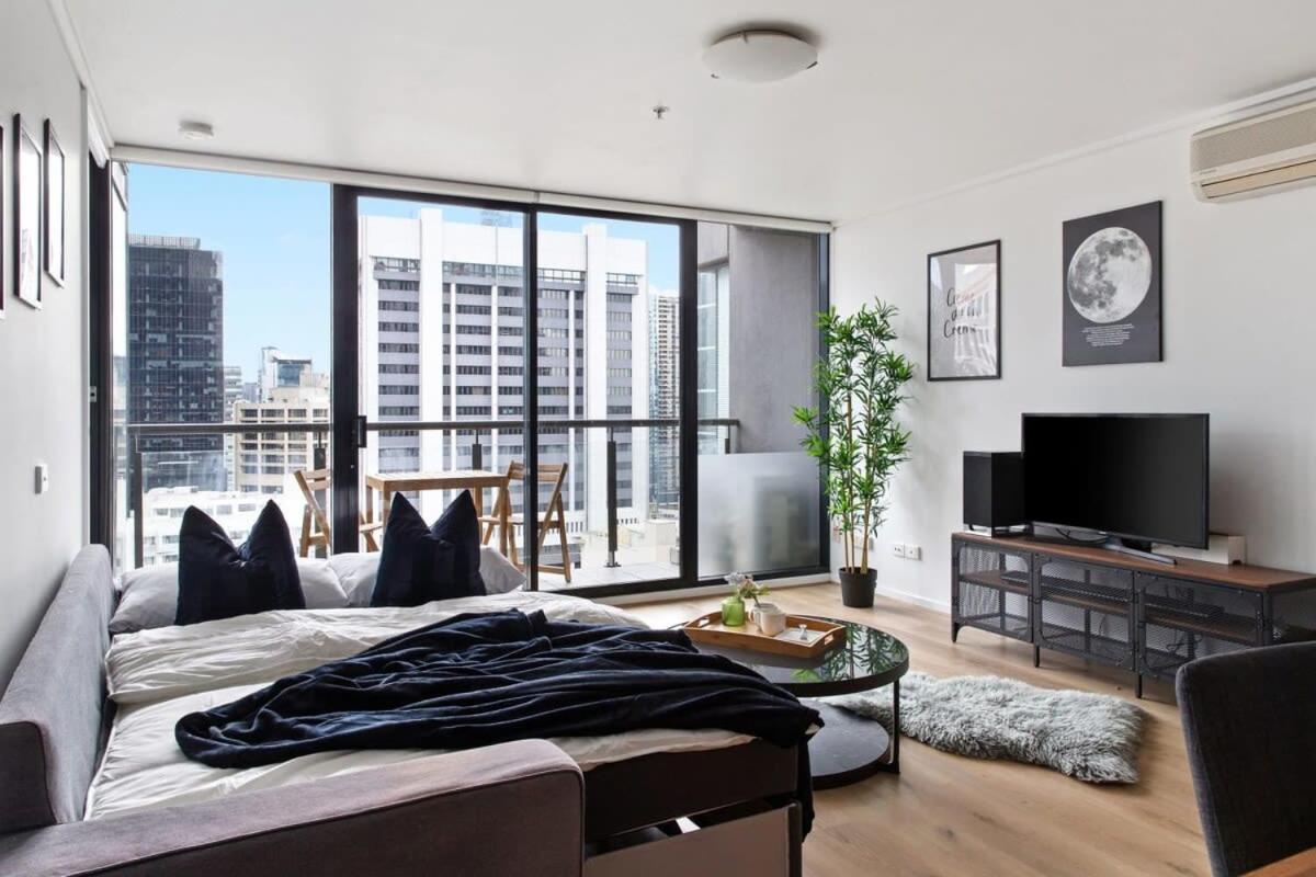 A 3br Next To Southern Cross Free Parking Apartment Melbourne