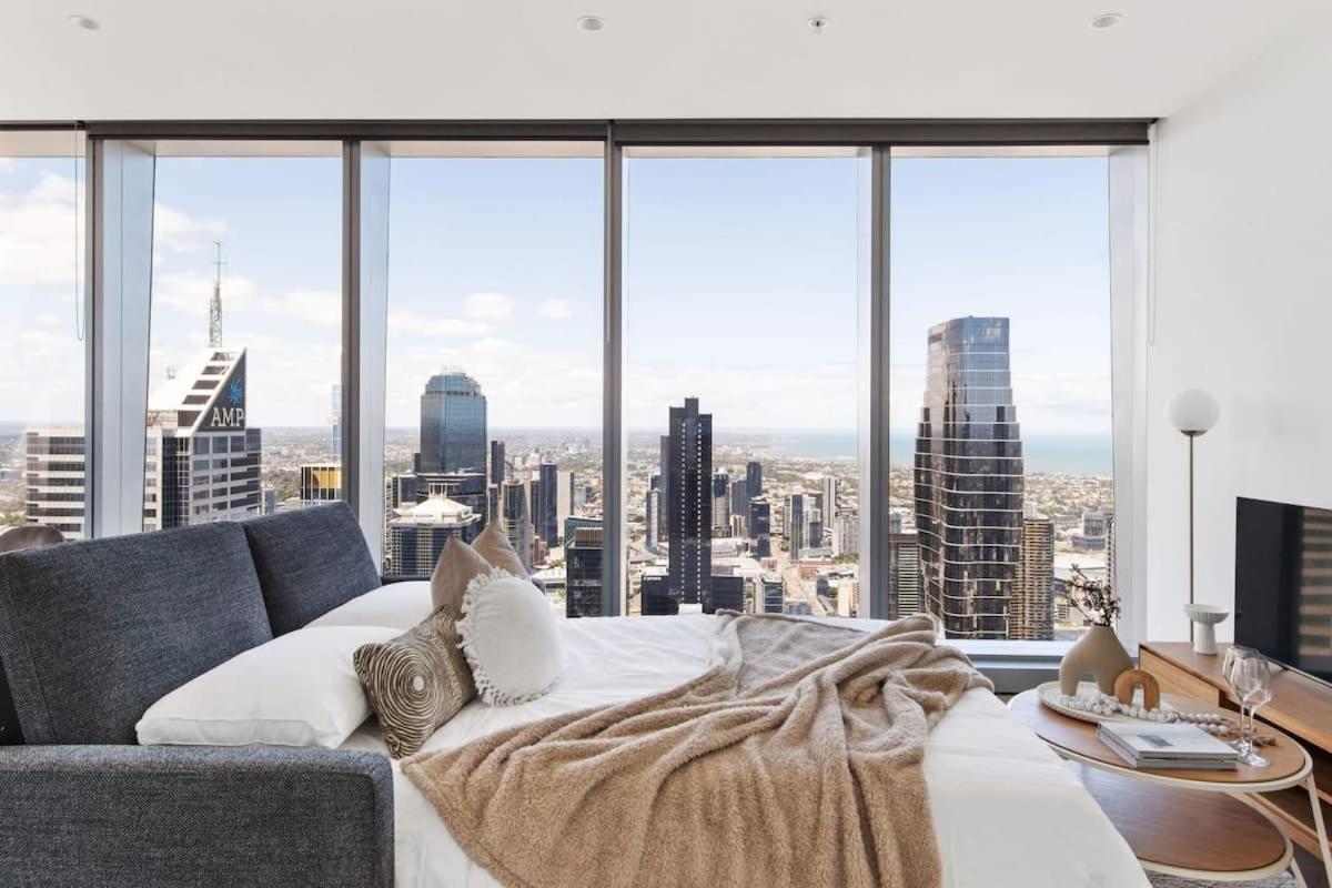 A 2br With Stunning Views Free Parking Apartment *