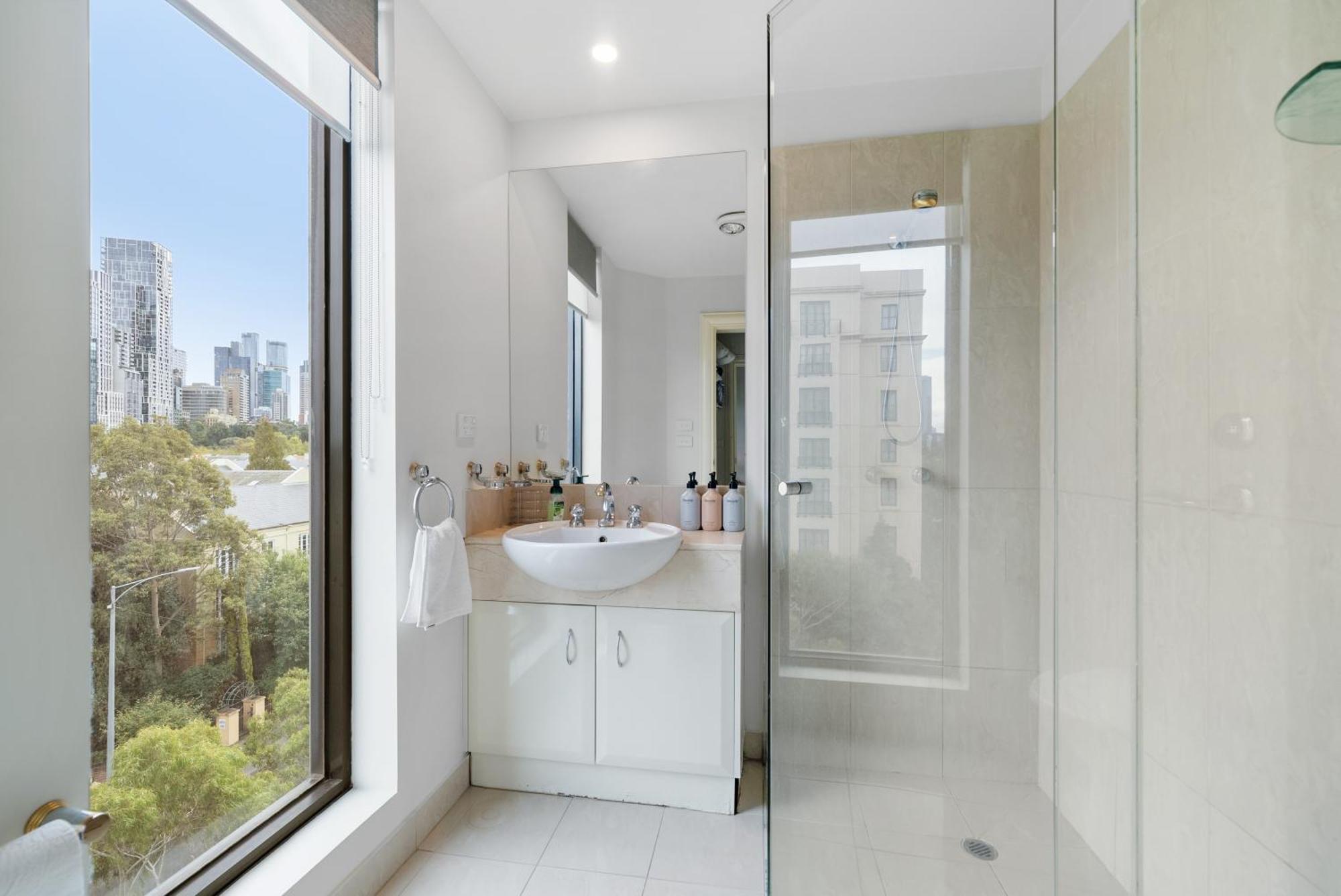 Apartment East 2br Melbourne