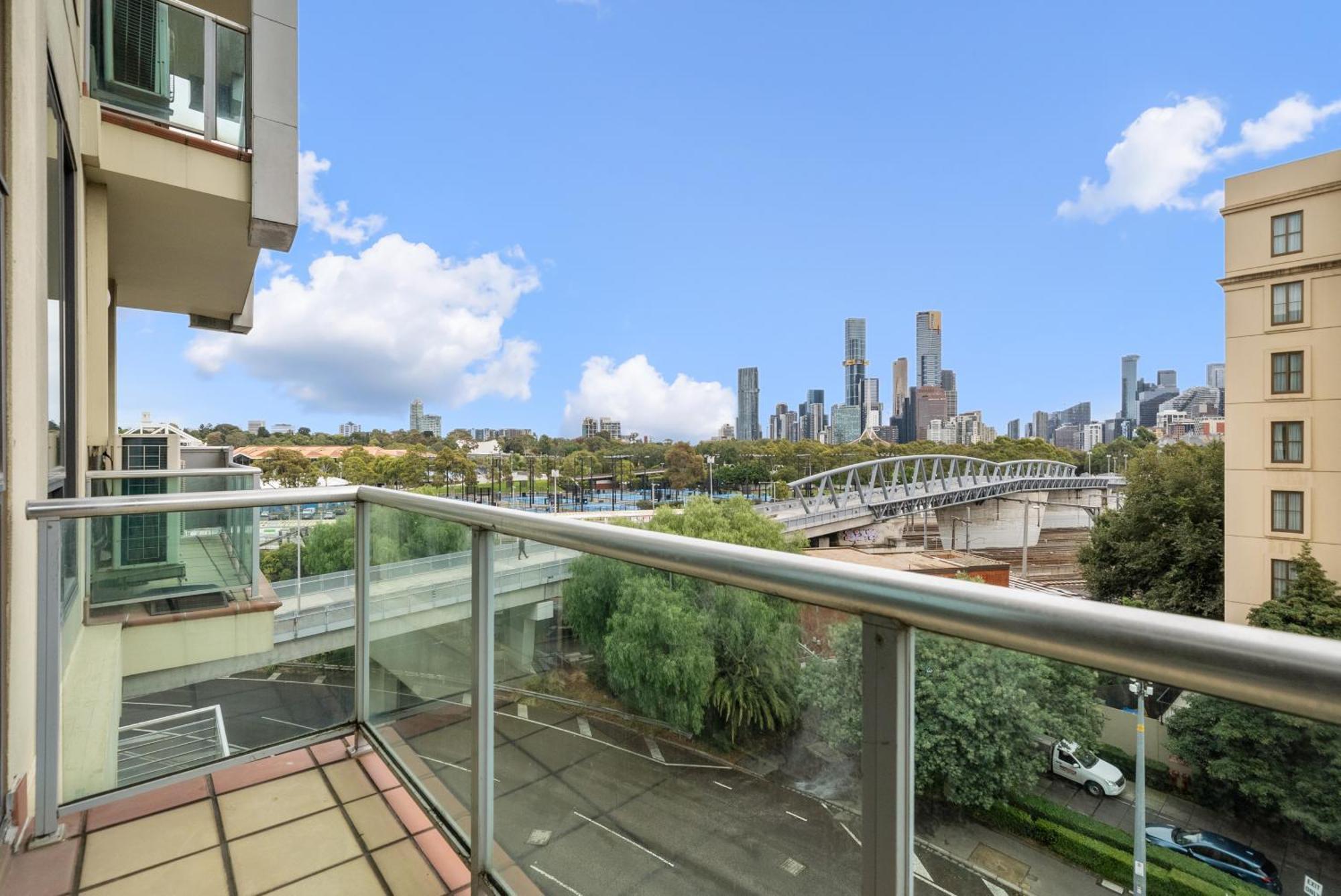 East 2br *