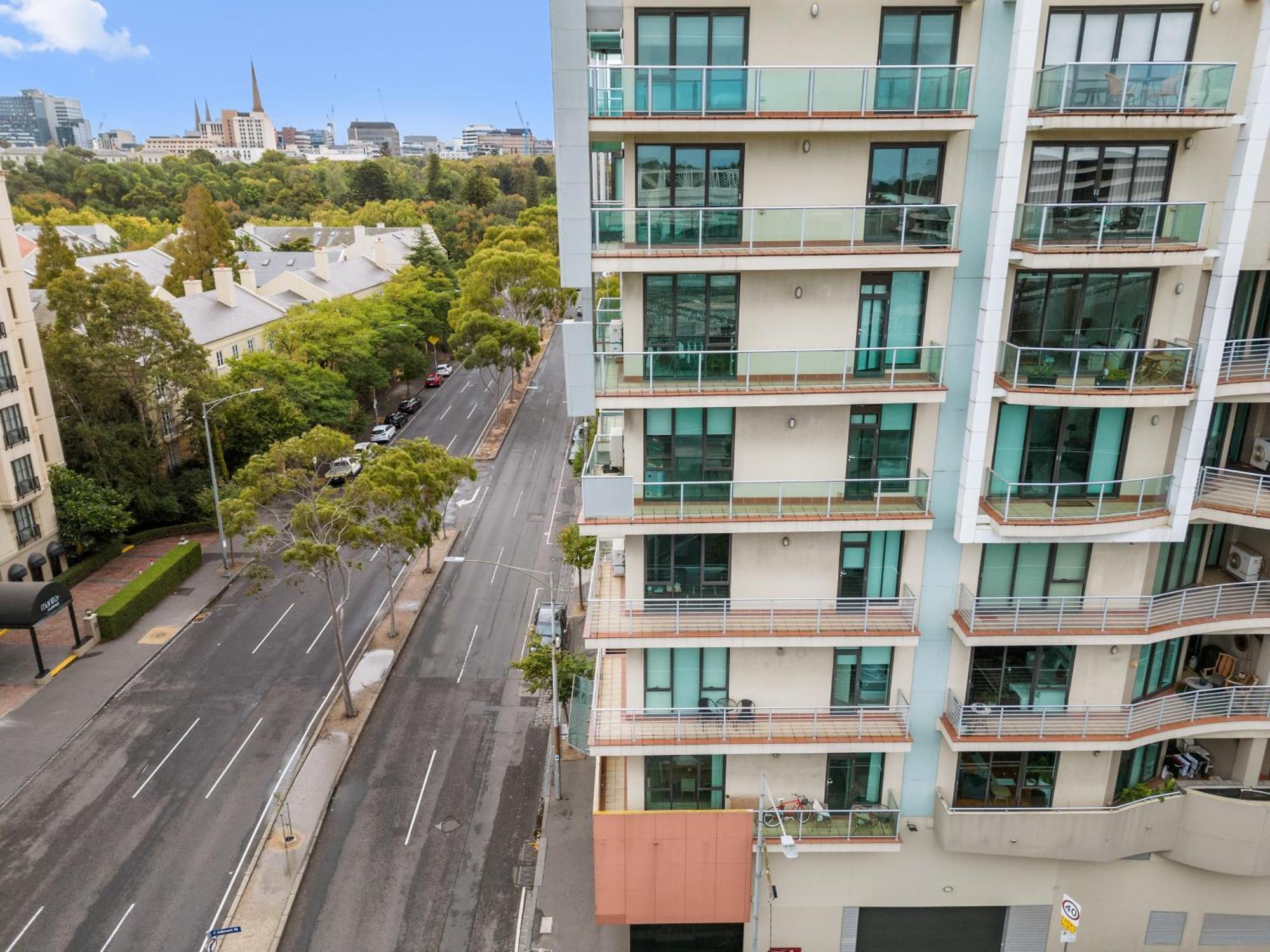 East 2br