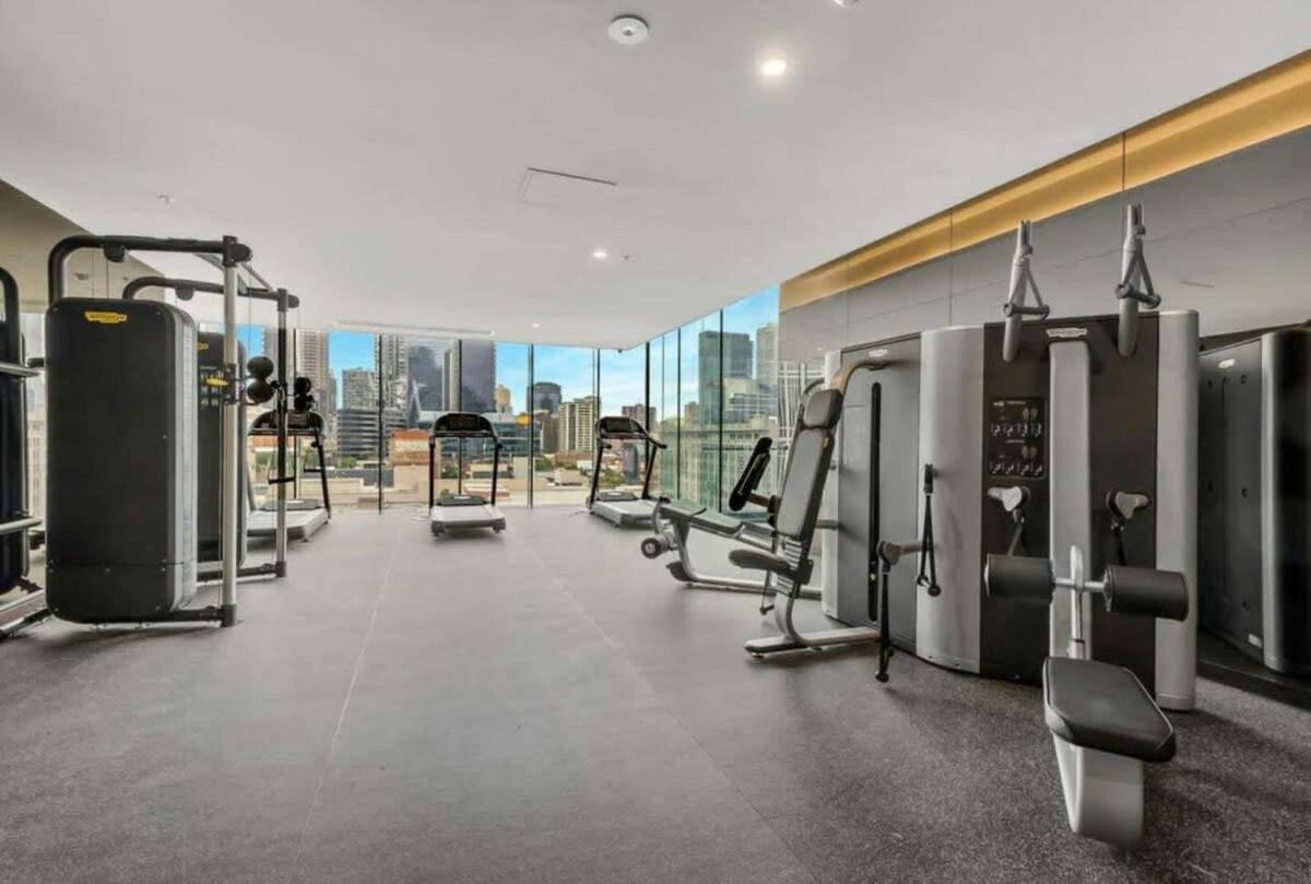 Apartment A Chic 2br Near Cbd W Free Parking *
