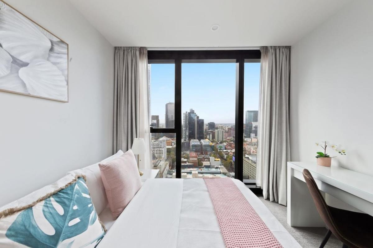 A Chic 2br Near Cbd W Free Parking