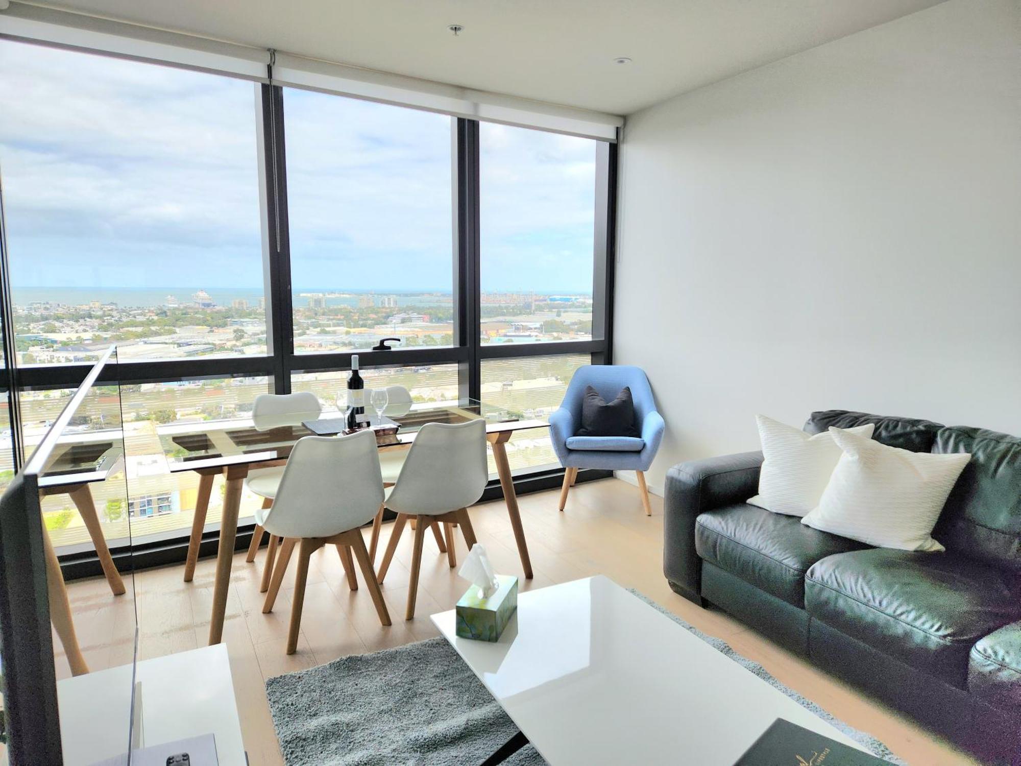 Apartment Lifestyle - Views On Collins *