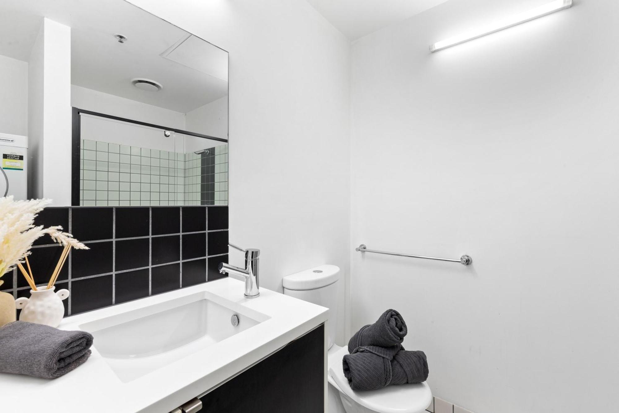 A 2br Next To Free Parking