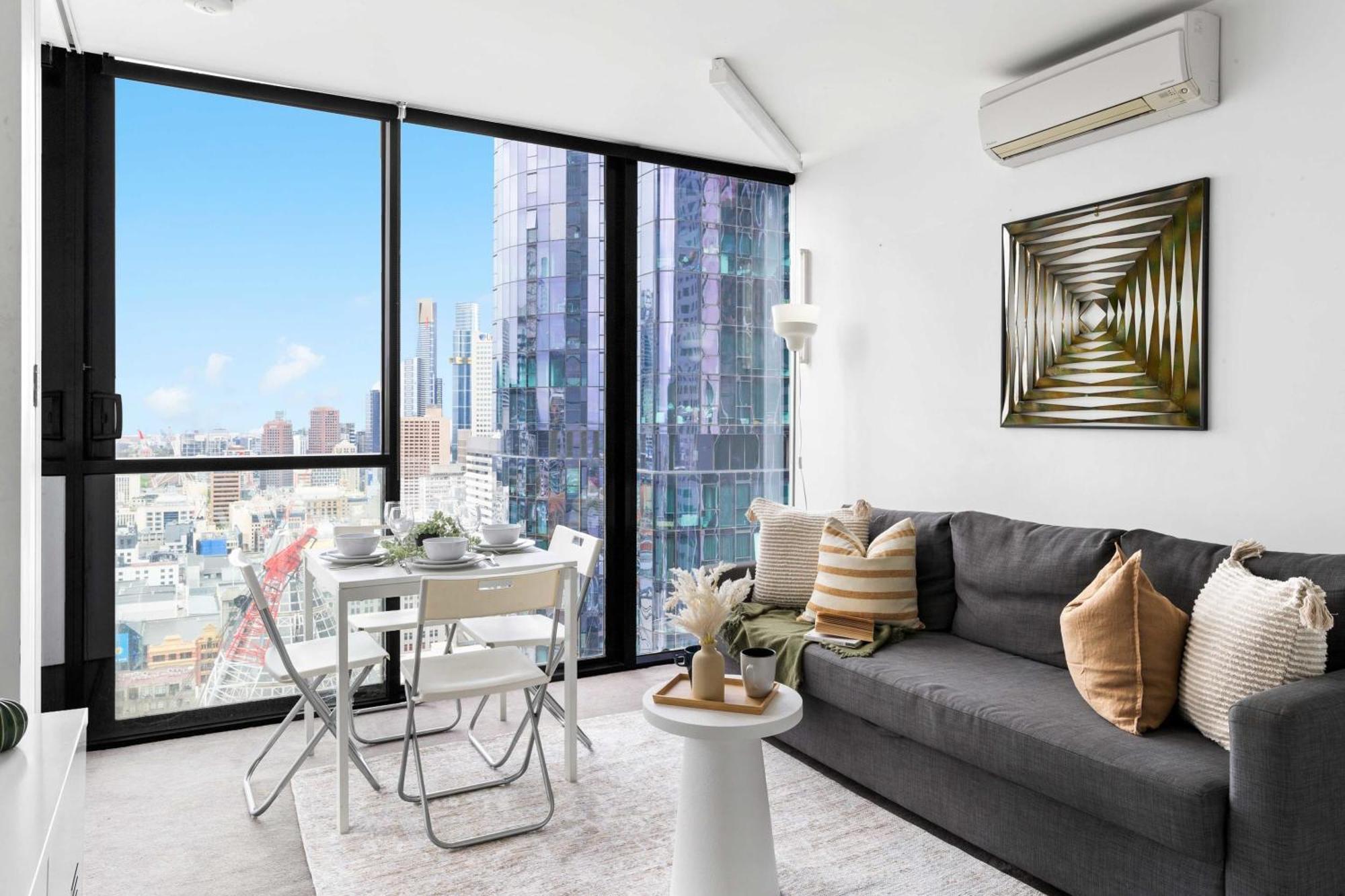 A 2br Next To Free Parking