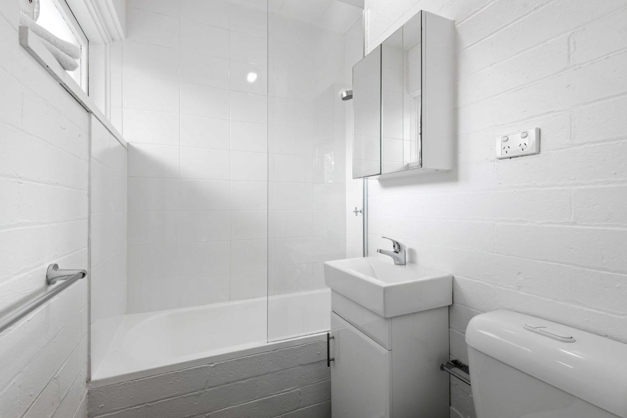 Apartment Superb 1-bed Unit With A Generous Balcony Melbourne