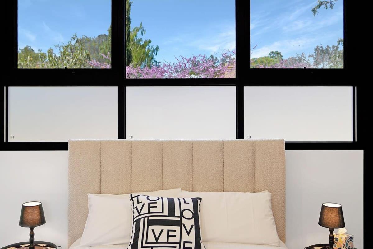 Apartment Cozy Nest In Prime Hawthorn W Parking & Pool Melbourne