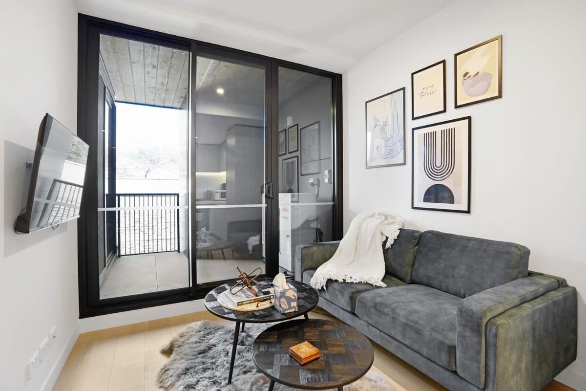Apartment Cozy Nest In Prime Hawthorn W Parking & Pool