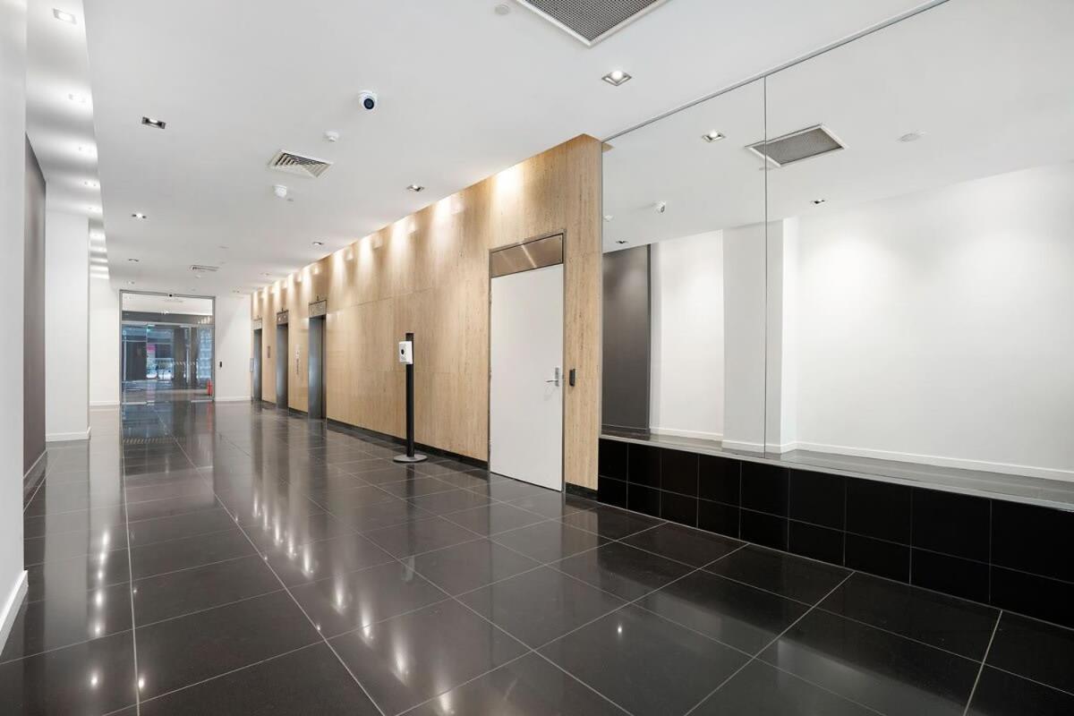 Panoramic View Cbd 1 Bed +office * Melbourne