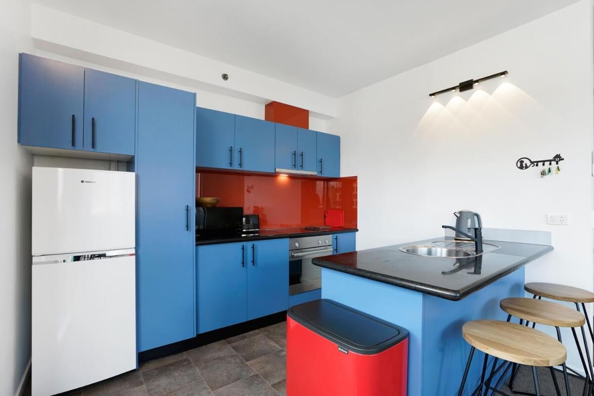 Panoramic View Cbd 1 Bed +office Apartment Melbourne