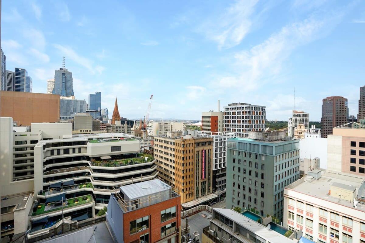 Panoramic View Cbd 1 Bed +office Apartment