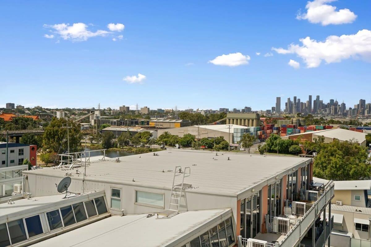 Apartment A River-side 2bdm Footscray Oasis + Parking Melbourne