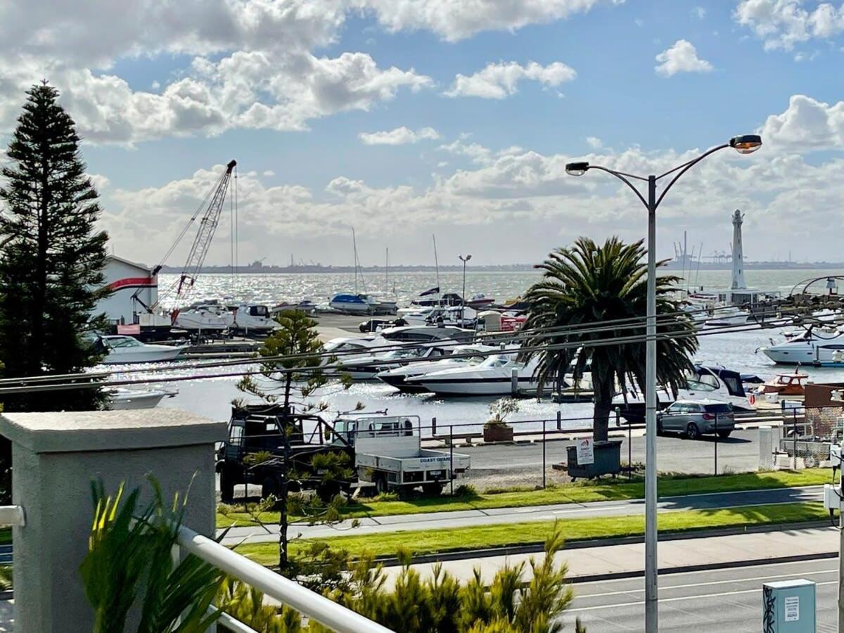 Apartment Amazing Beachfront & Views 2 Bed 2 Bathroom