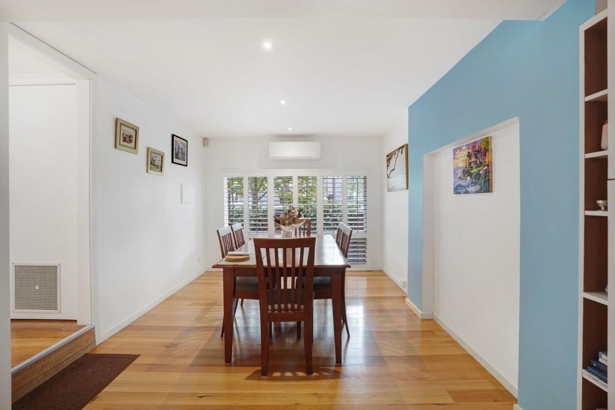 Holiday home Elwood Elegance By The Melbourne