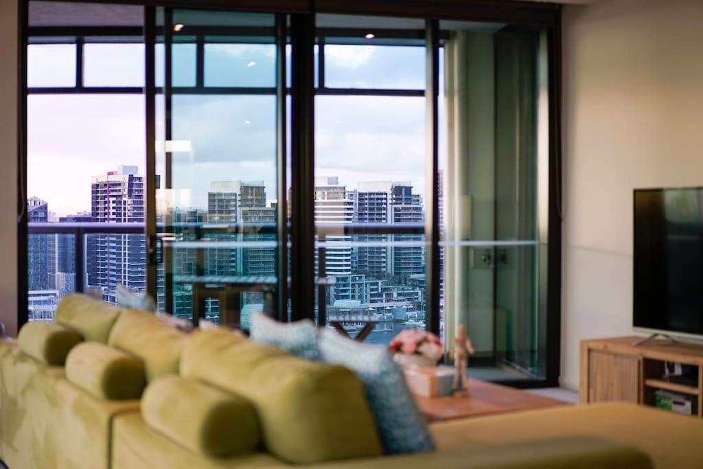 Luxury -3b2b2c Harbour View & Skyline Apartment Melbourne