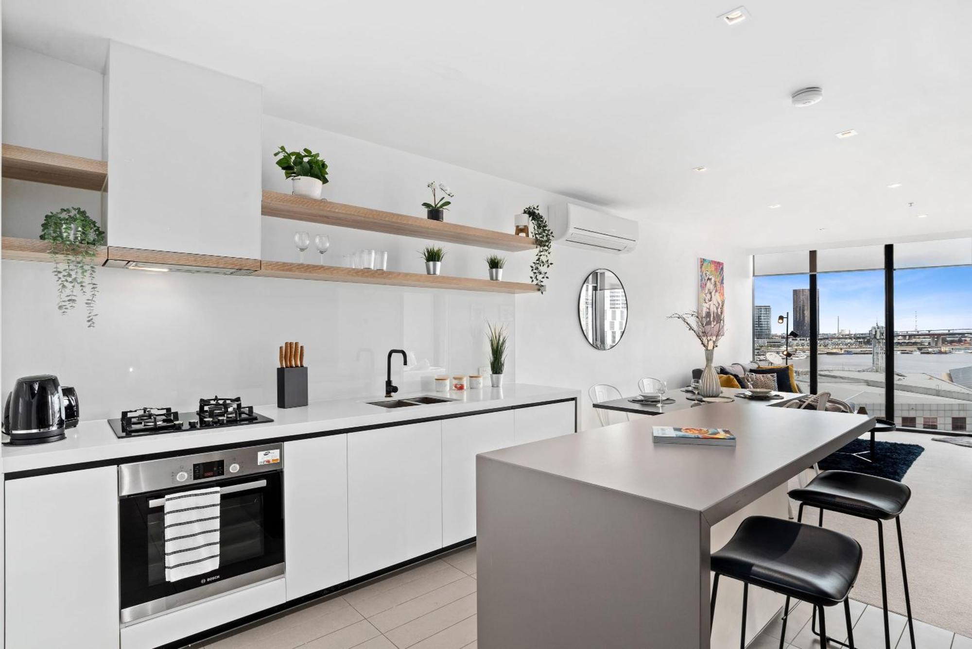 A Stylish 2br With Free Parking