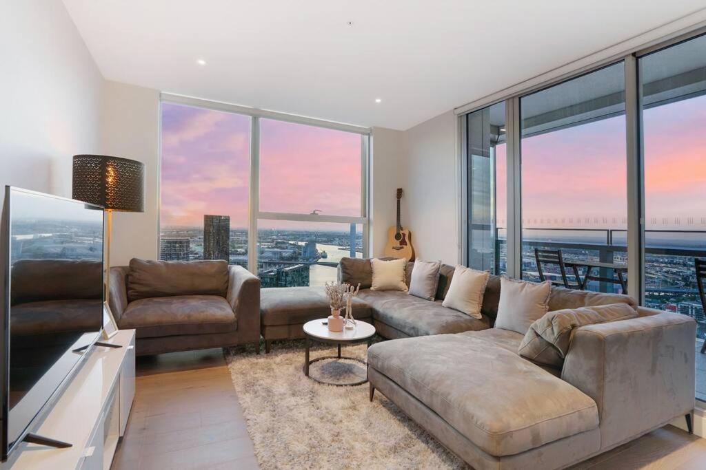 Apartamento Sub-penthouse Stunning With Water Frontage 3b2b1c