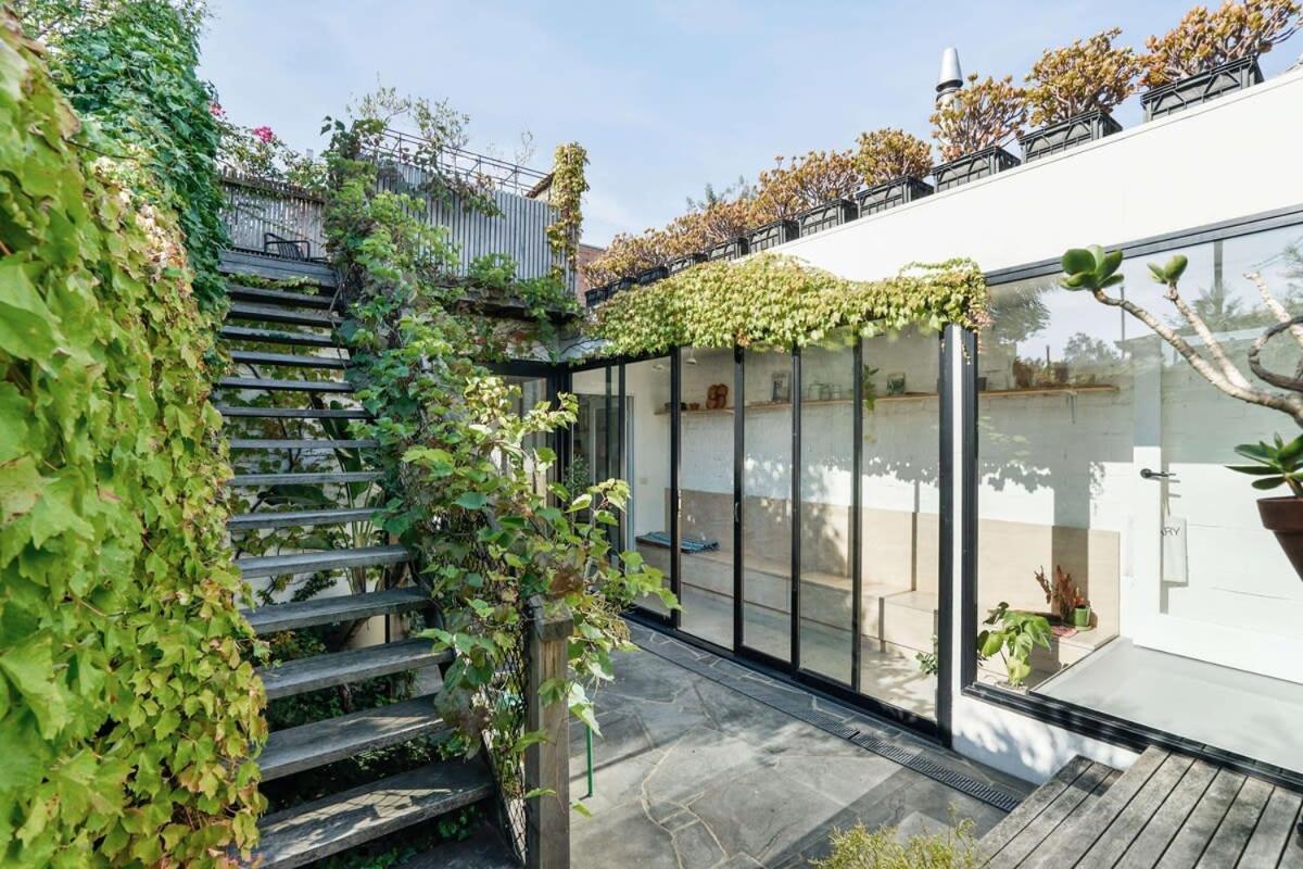 A Designer Terrace House By Edinburgh Gardens Holiday home