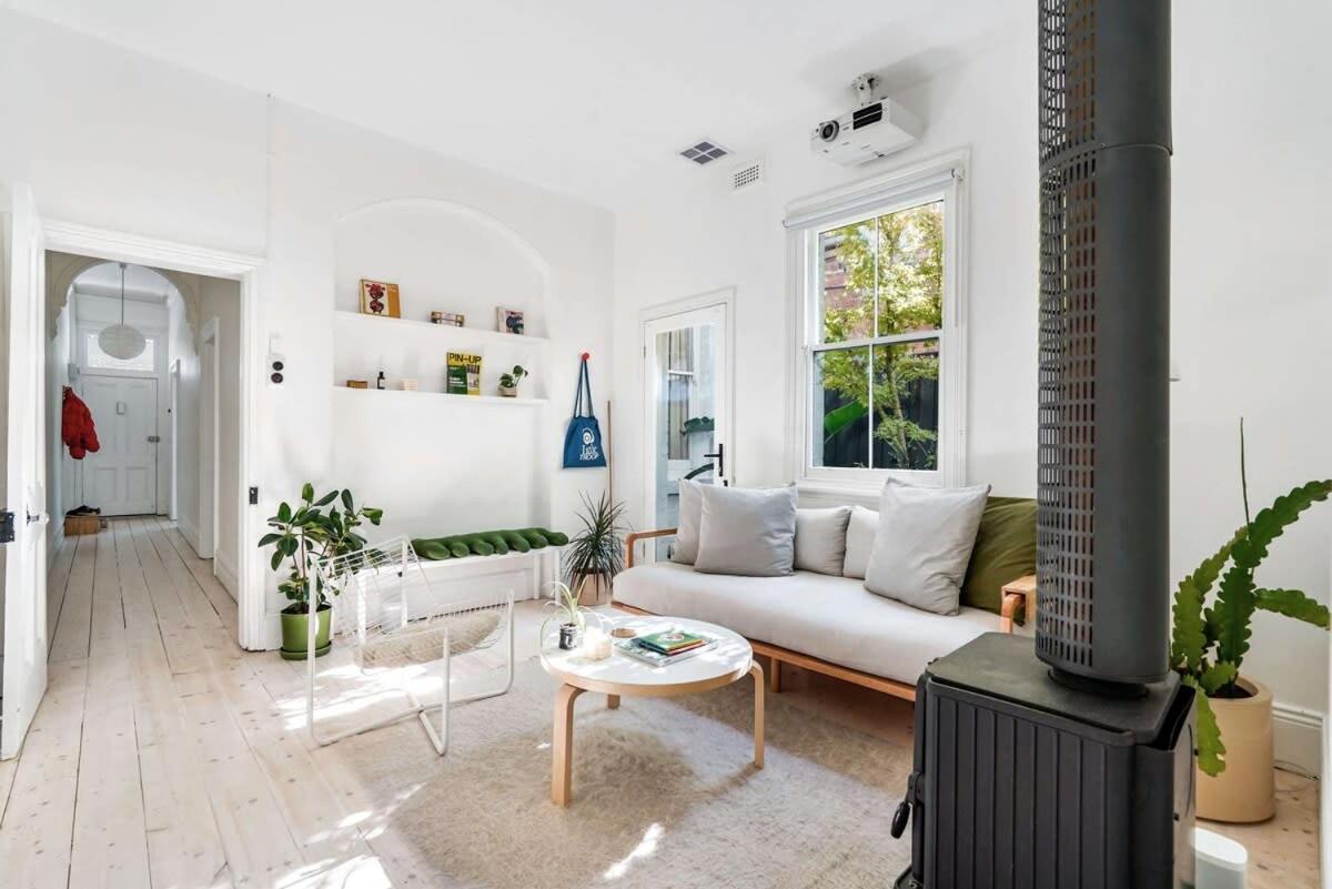A Designer Terrace House By Edinburgh Gardens Melbourne