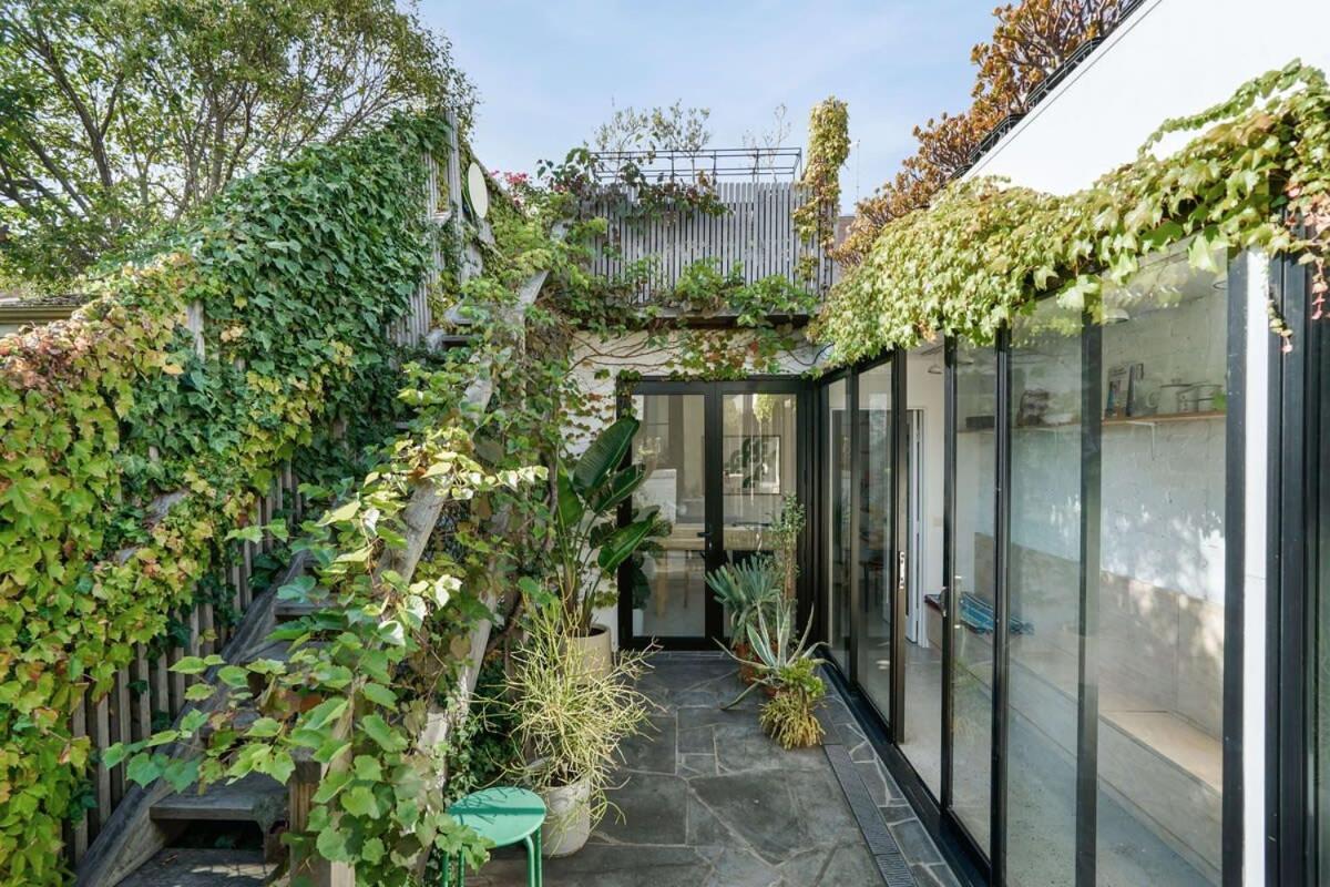 Holiday home A Designer Terrace House By Edinburgh Gardens