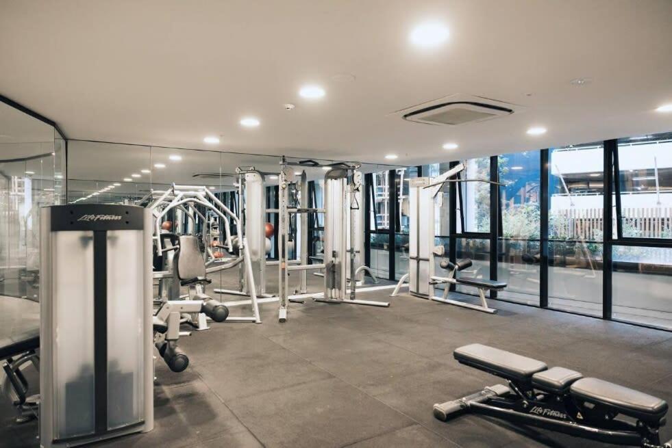 Apartment Luxurious In The Heart Of South Yarra Melbourne