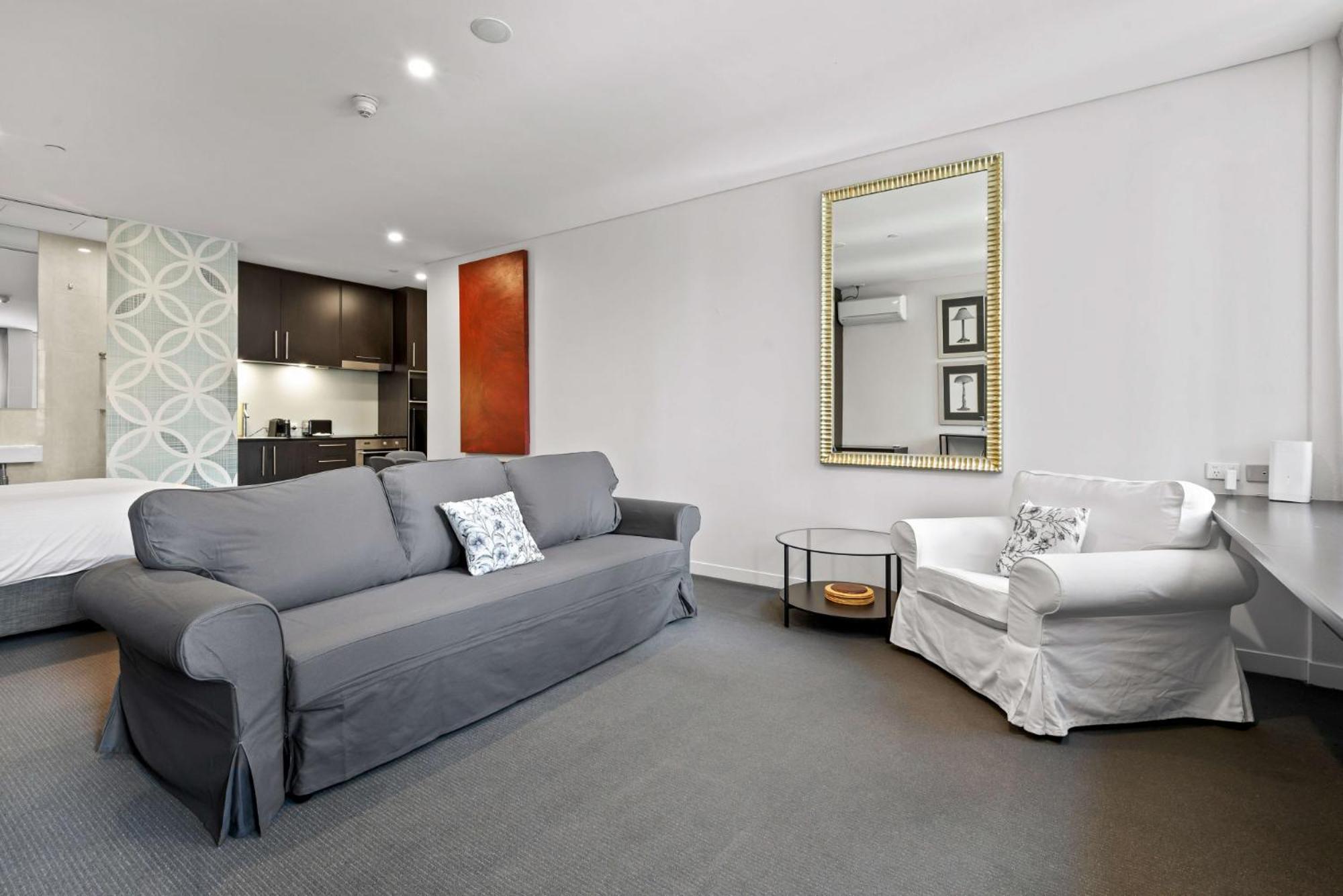 Cosy In The Centre * Melbourne