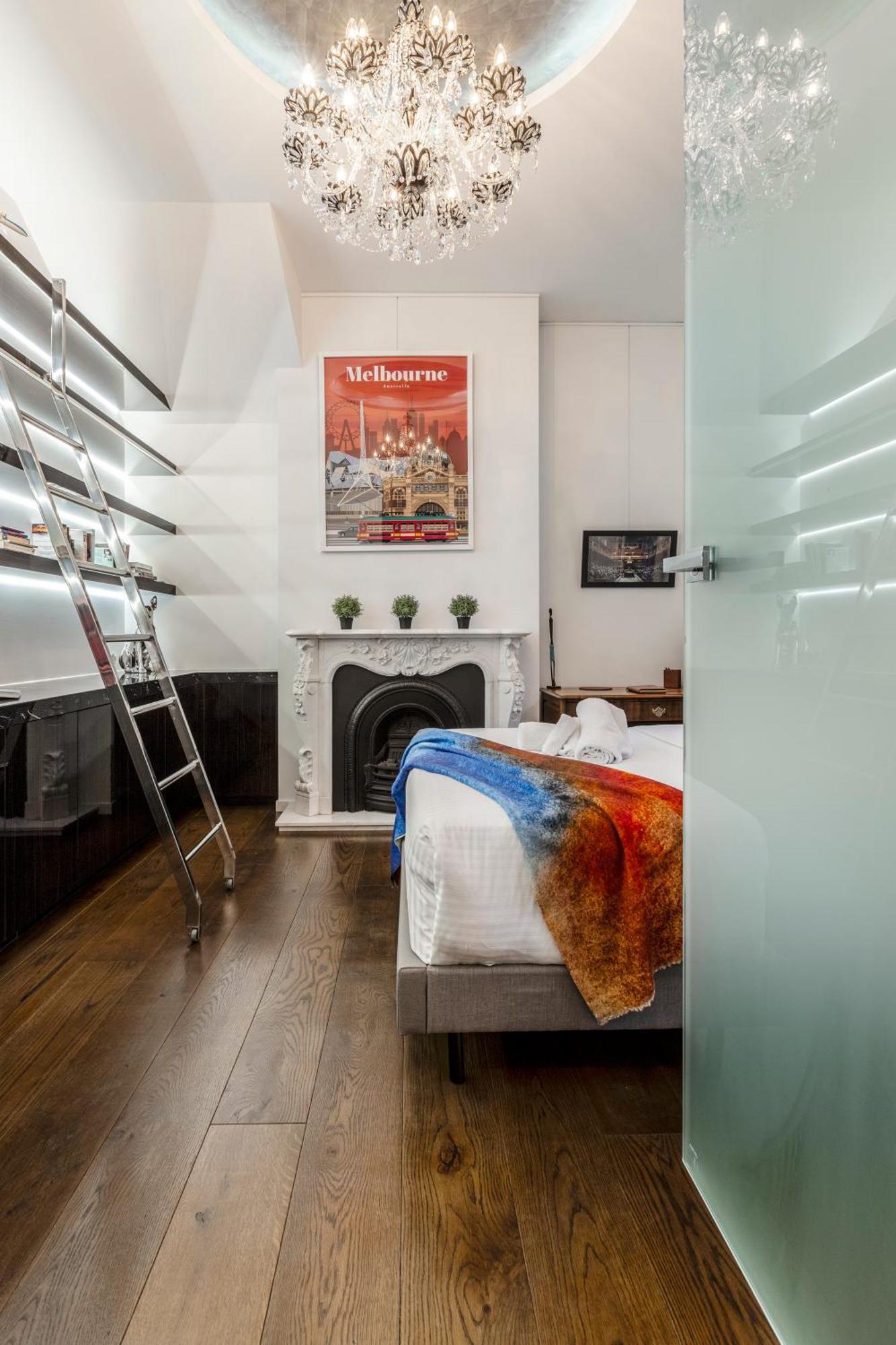 Holiday home Carlton Luxury Kings Mansion - 5min To Cbd, Garage And Rooftop
