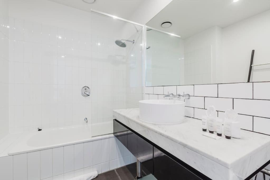 Apartment Bay Street Terrace - Spacious Indoor-outdoor Design Melbourne