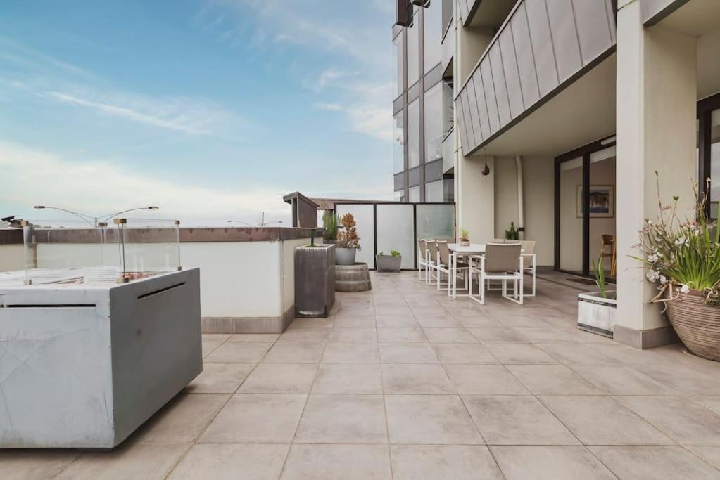 Apartment Bay Street Terrace - Spacious Indoor-outdoor Design Melbourne
