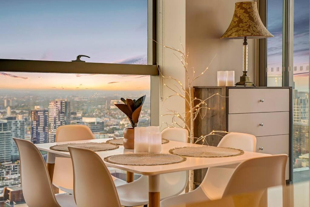 Sub-penthouse 3b2b2carpark City-harbor View Melbourne